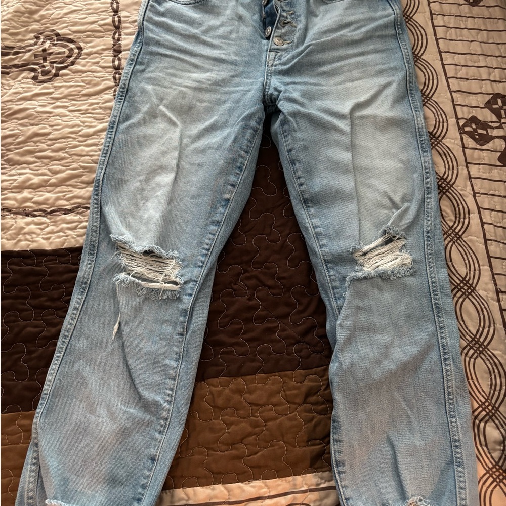 7 For All Mankind Light Blue Distressed Women's Cropped Jeans